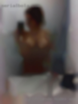 Gyrlfriends nudes women fhotos in Kansas.