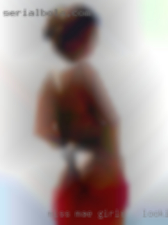 Miss Mae girls - looking for new things.